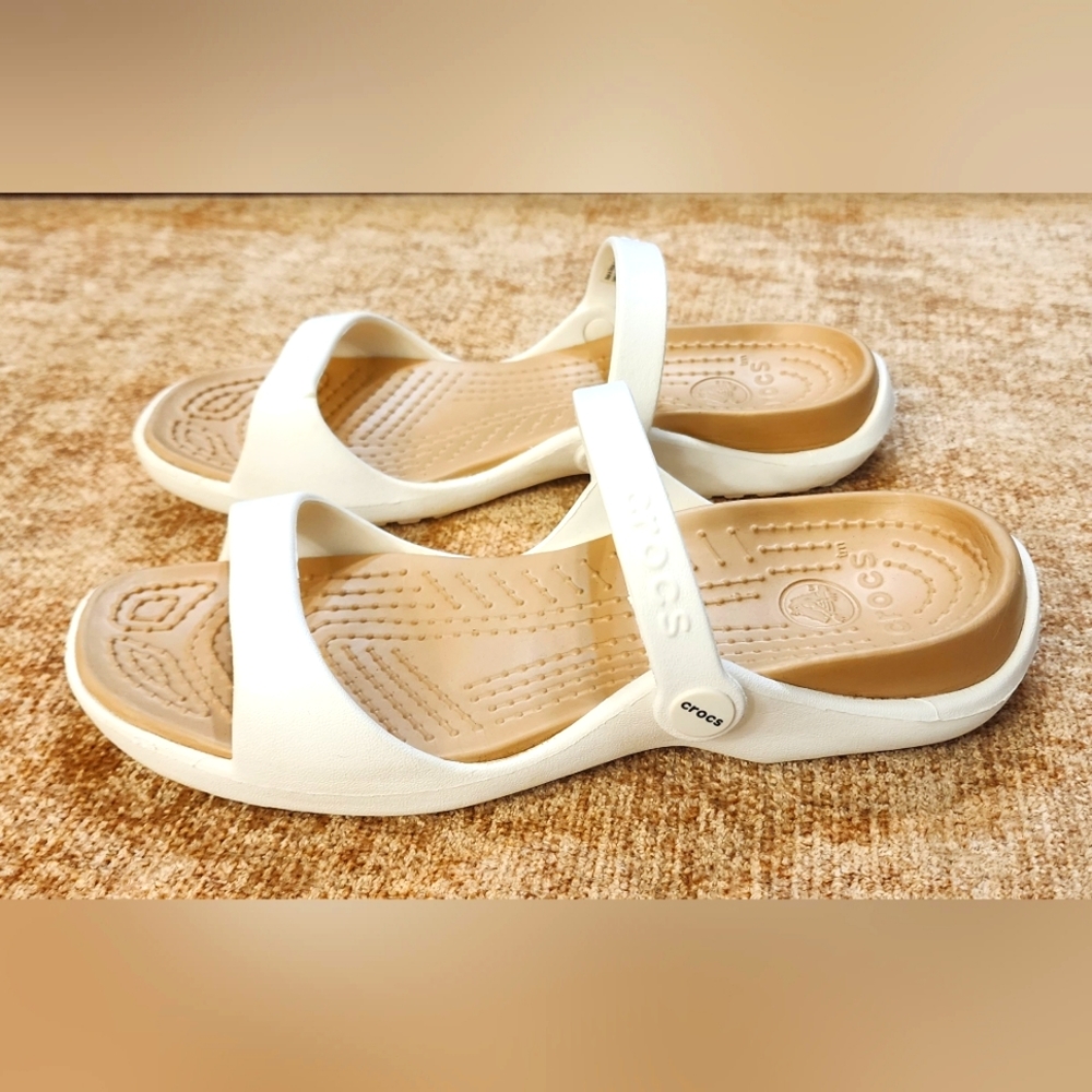 Crocs Cleo White Sandals Size 8